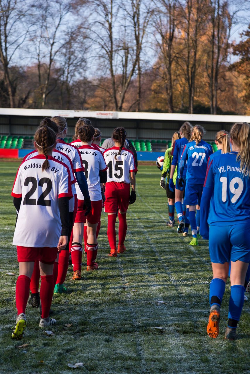 Bild 102 - B-Juniorinnen VfL Pinneberg - Walddoerfer : Ergebnis: 0:3